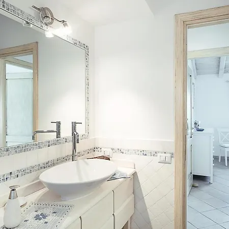 Holiday home Villetta Tiriddo