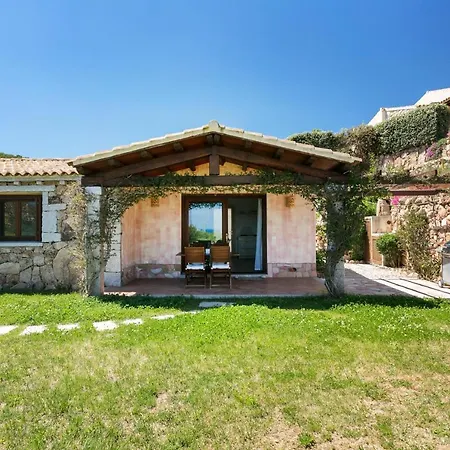 Villetta Tiriddo * Porto San Paolo (Sardinia)
